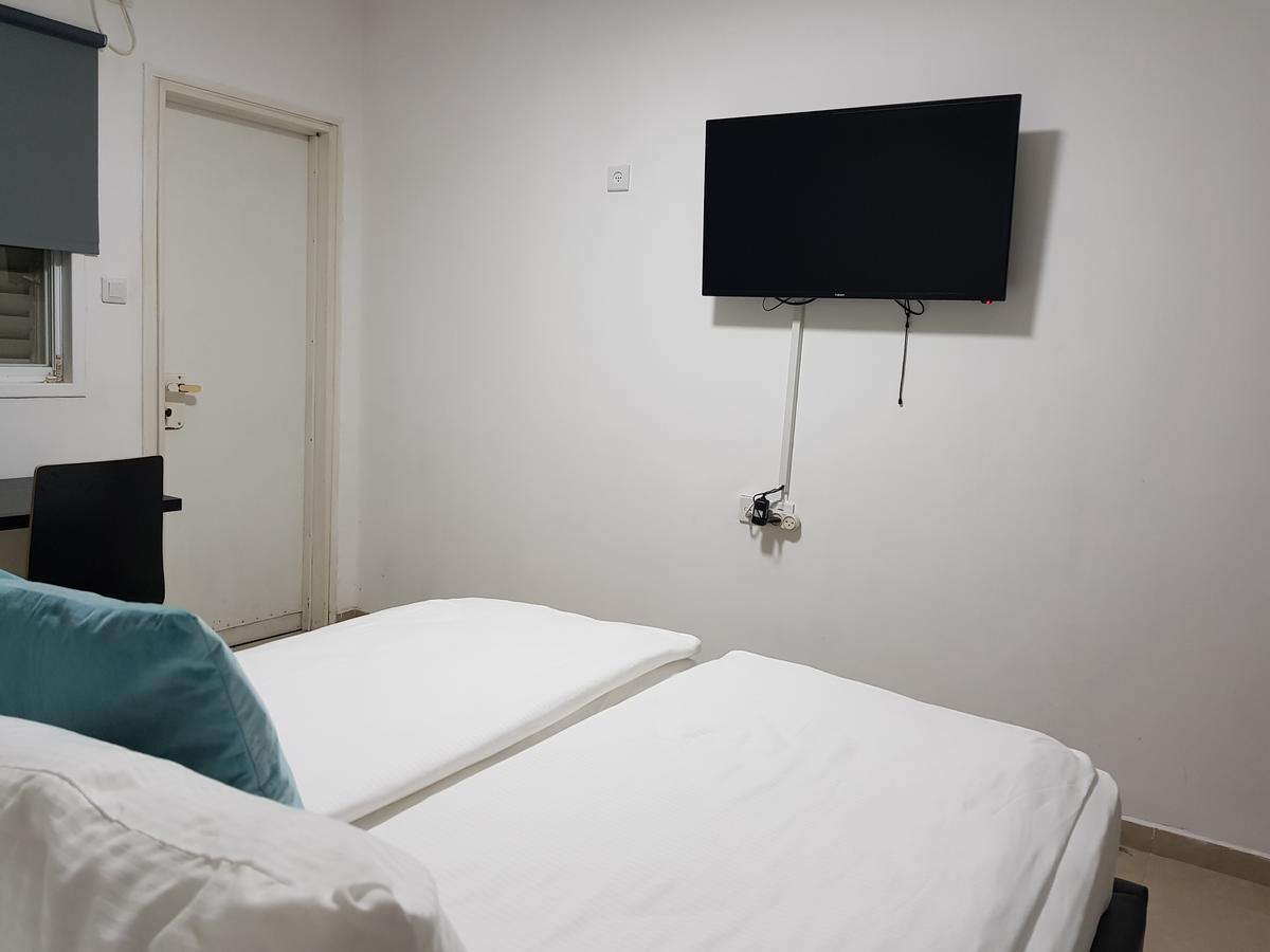 Airport Guest House - One-Way Free Shuttle Or Yehuda Ngoại thất bức ảnh