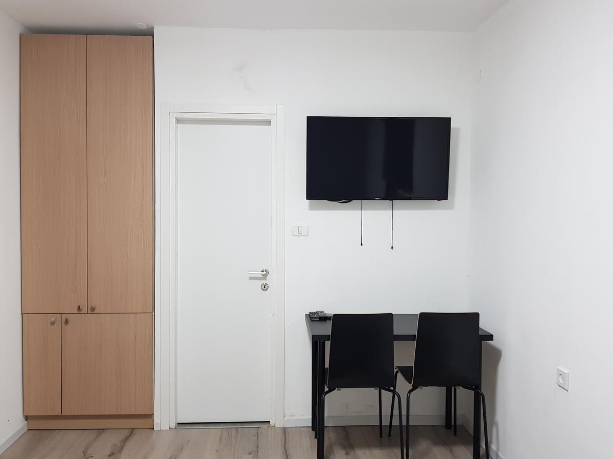 Airport Guest House - One-Way Free Shuttle Or Yehuda Ngoại thất bức ảnh